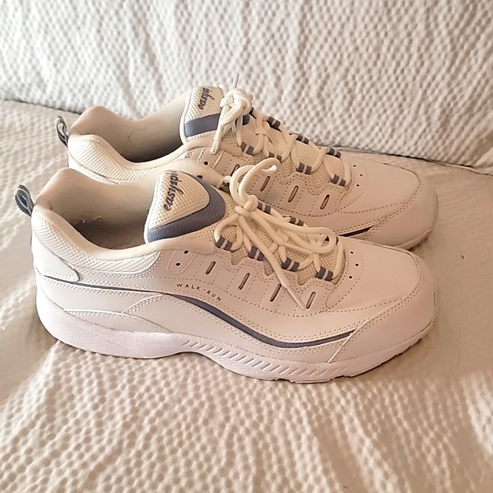 Easy spirit sneakers